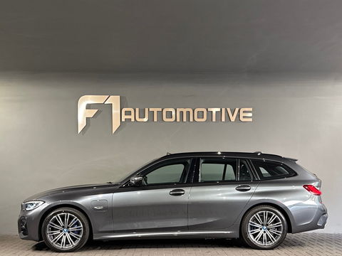 BMW 3 Serie Touring 320e Pano|M Sport|Memory|HuD|Sfeer|Leder