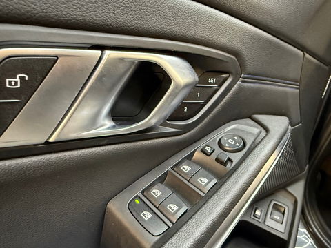 BMW 3 Serie Touring 320e Pano|M Sport|Memory|HuD|Sfeer|Leder