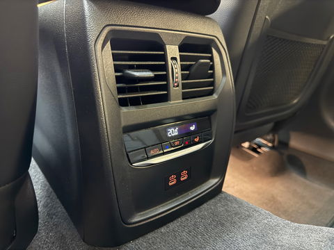 BMW 3 Serie Touring 320e Pano|M Sport|Memory|HuD|Sfeer|Leder