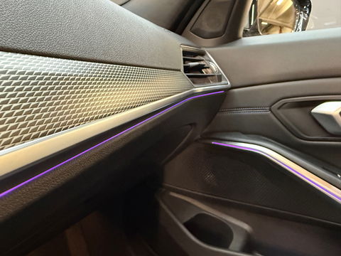 BMW 3 Serie Touring 320e Pano|M Sport|Memory|HuD|Sfeer|Leder