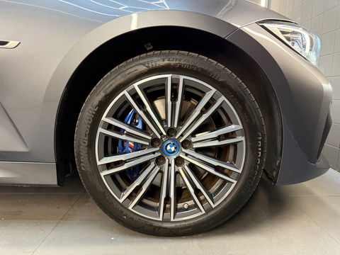 BMW 3 Serie Touring 320e Pano|M Sport|Memory|HuD|Sfeer|Leder