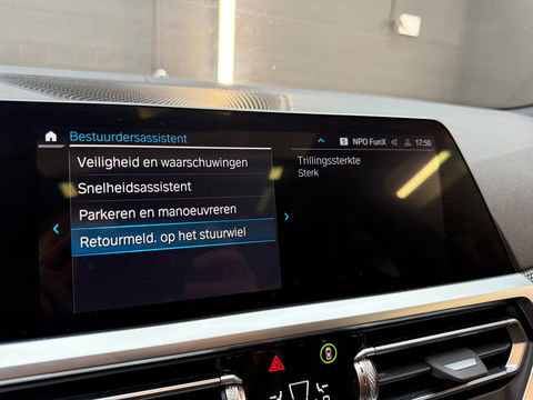 BMW 3 Serie Touring 320e Pano|M Sport|Memory|HuD|Sfeer|Leder