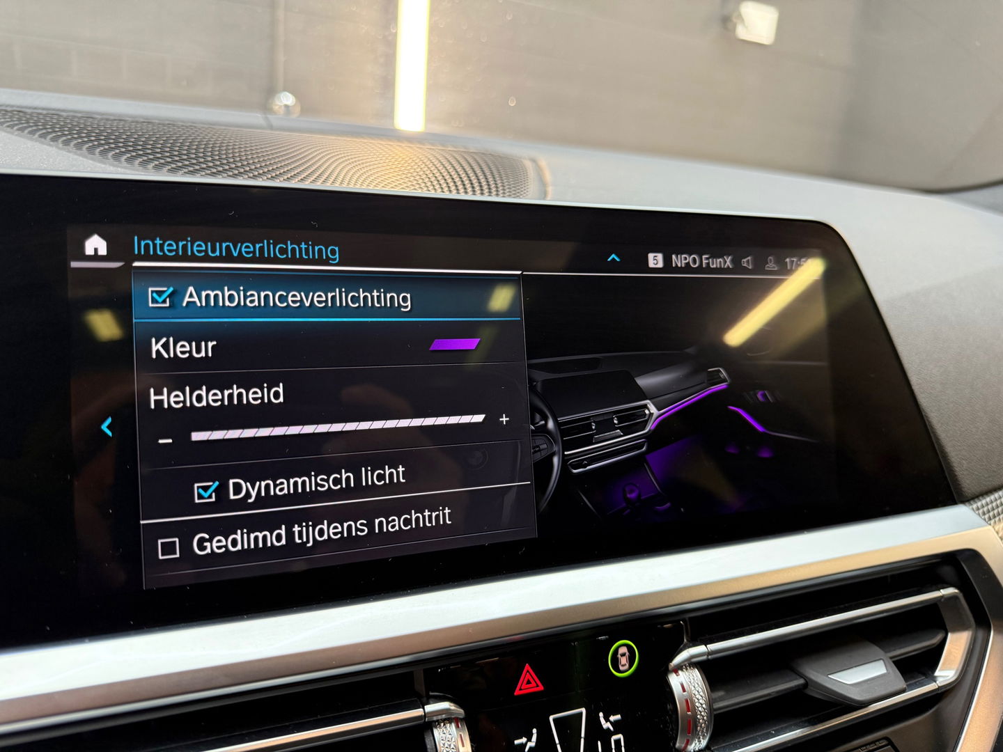 BMW 3 Serie Touring 320e Pano|M Sport|Memory|HuD|Sfeer|Leder