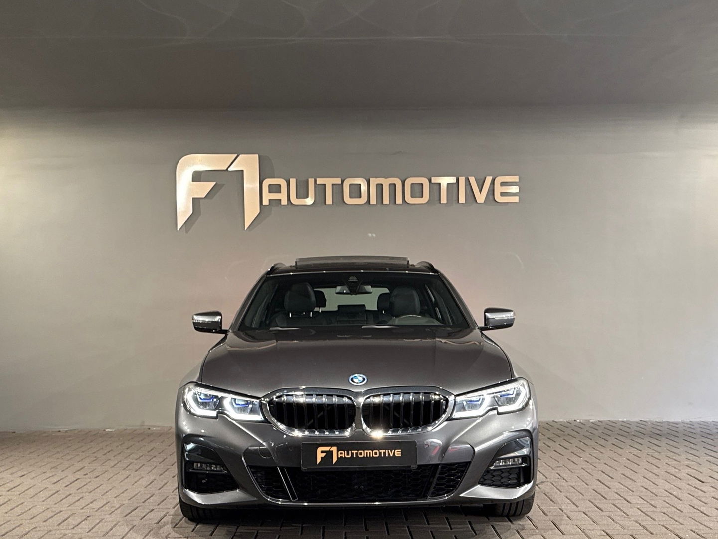 BMW 3 Serie Touring 320e Pano|M Sport|Memory|HuD|Sfeer|Leder