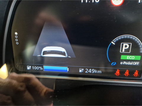 Nissan Leaf 2.ZERO EDITION 40 kWh (INCL-BTW) Aut. *ADAPTIVE-CRUISE | KEYLESS | NAVI-FULLMAP | SURROUND-VIEW | DAB | ECC | PDC | DIGI-COCKPIT | APP-CONNECT | COMFORT-SEATS | 17"ALU*