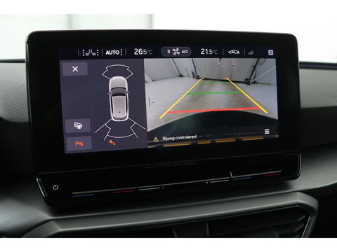 SEAT Leon 1.5 eTSI FR Launch Edition | Carplay | Stoel & stuurverwarming | Camera | Adaptive cruise | Navigatie | Keyless | Full LED | Sportstoelen