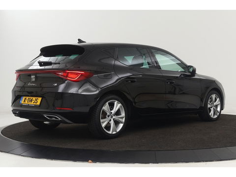 SEAT Leon 1.5 eTSI FR Launch Edition | Carplay | Stoel & stuurverwarming | Camera | Adaptive cruise | Navigatie | Keyless | Full LED | Sportstoelen
