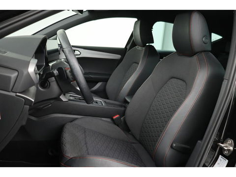 SEAT Leon 1.5 eTSI FR Launch Edition | Carplay | Stoel & stuurverwarming | Camera | Adaptive cruise | Navigatie | Keyless | Full LED | Sportstoelen