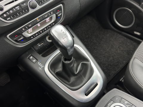 Renault Scénic 2.0 Aut. *PANO | LEATHER-FABRIC | NAVI-FULLMAP | KEYLESS | ECC | PDC | CRUISE | 17''ALU | TOWBAR*
