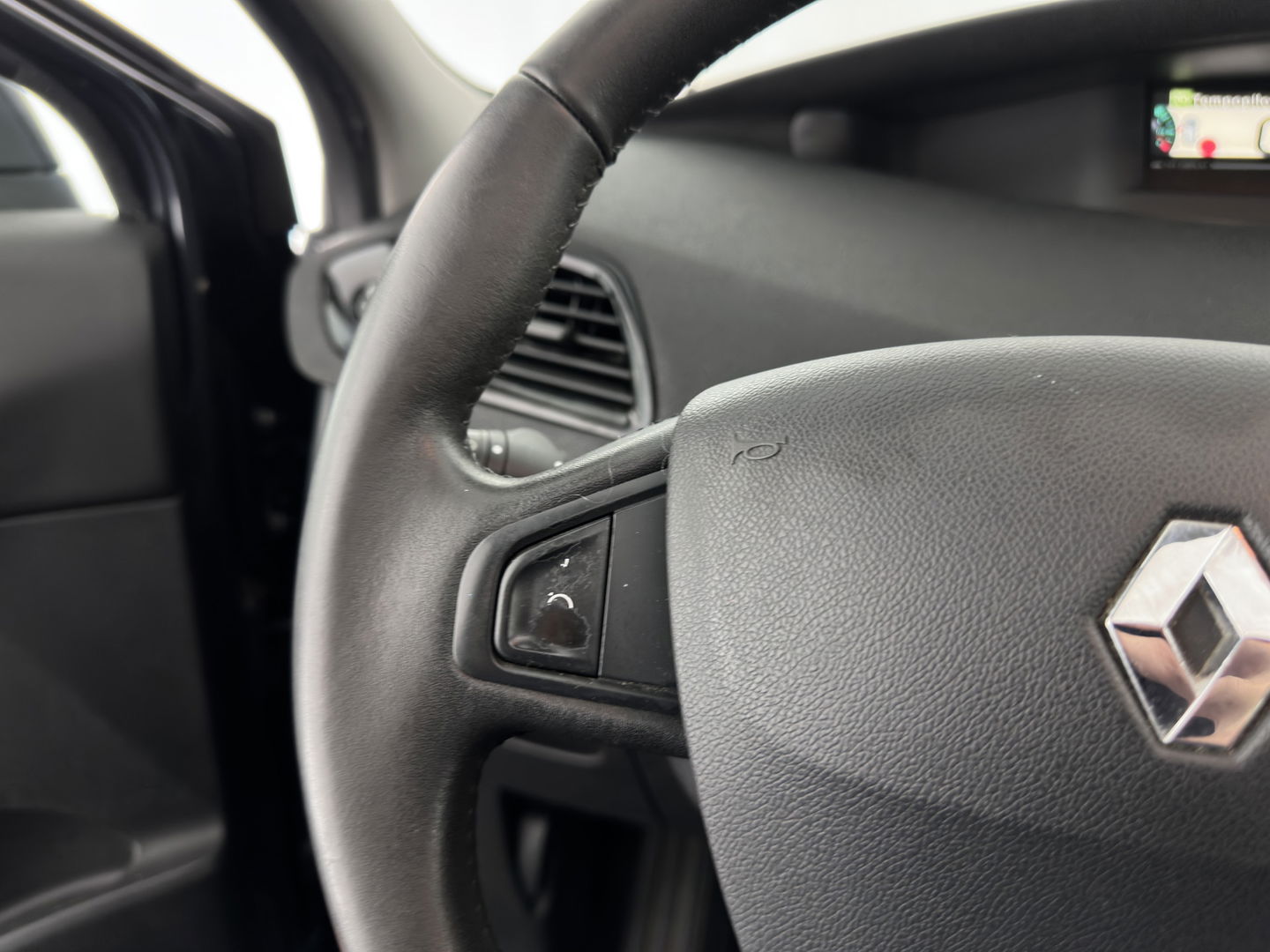 Renault Scénic 2.0 Aut. *PANO | LEATHER-FABRIC | NAVI-FULLMAP | KEYLESS | ECC | PDC | CRUISE | 17''ALU | TOWBAR*