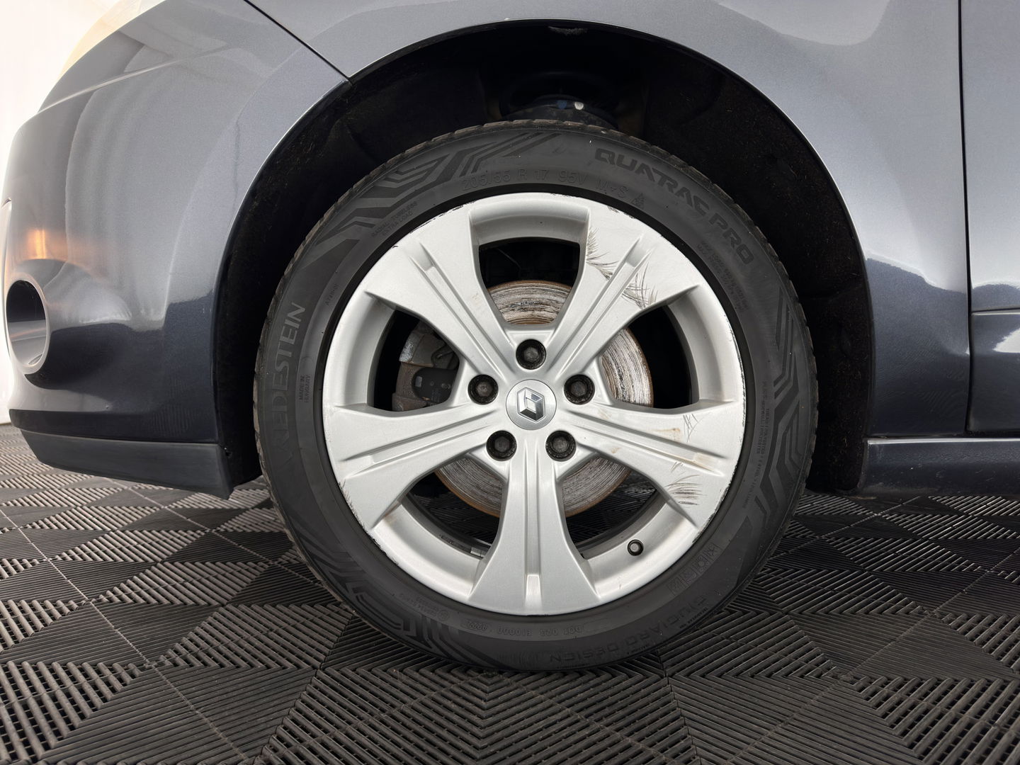 Renault Scénic 2.0 Aut. *PANO | LEATHER-FABRIC | NAVI-FULLMAP | KEYLESS | ECC | PDC | CRUISE | 17''ALU | TOWBAR*