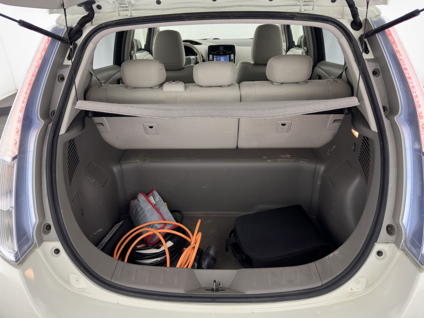 Nissan Leaf Base 24 kWh *FULL-LED | NAVI-FULLMAP | CAMERA | COMFORT-SEATS | ECC | CRUISE | 16''ALU**