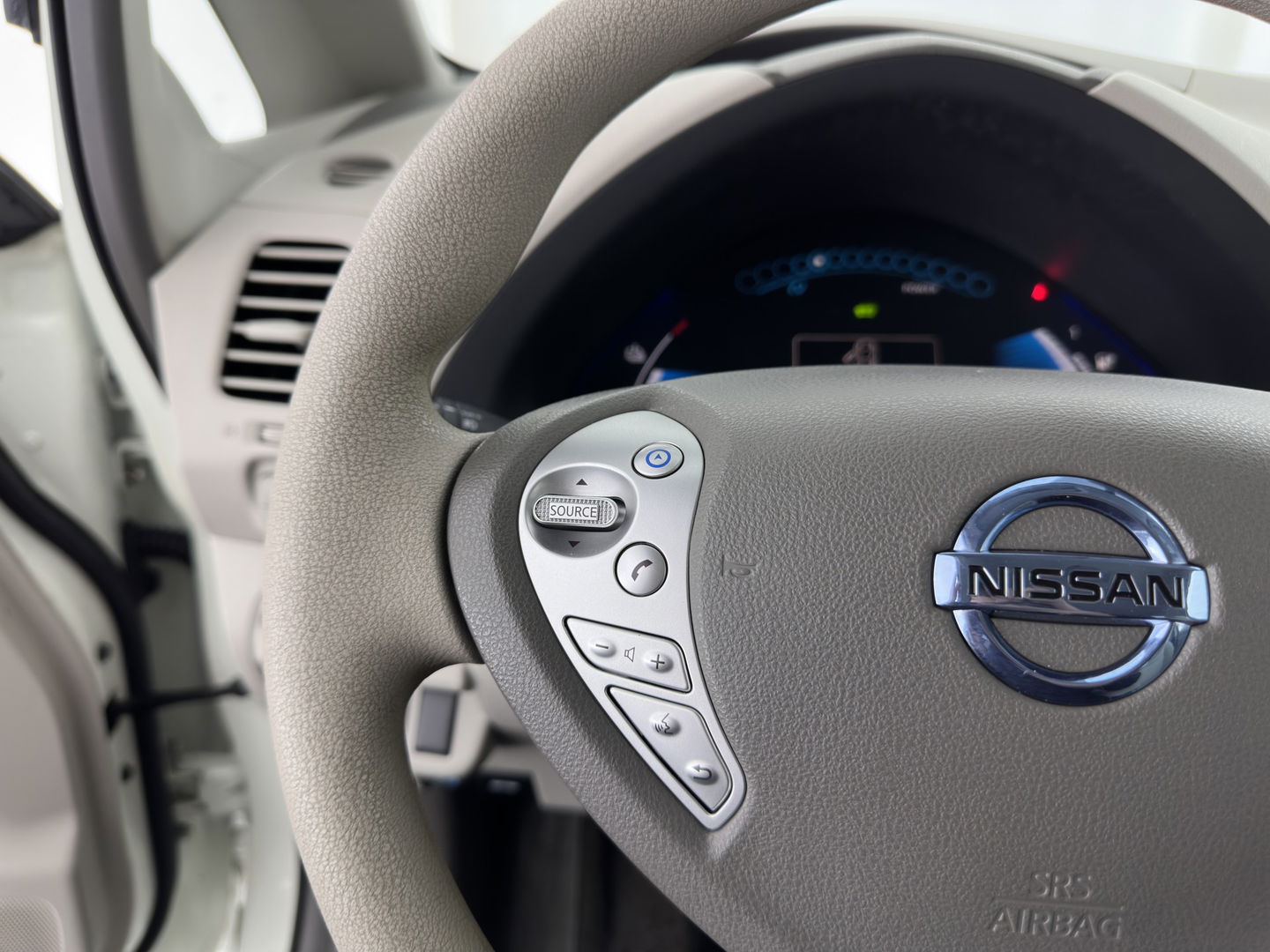 Nissan Leaf Base 24 kWh *FULL-LED | NAVI-FULLMAP | CAMERA | COMFORT-SEATS | ECC | CRUISE | 16''ALU**
