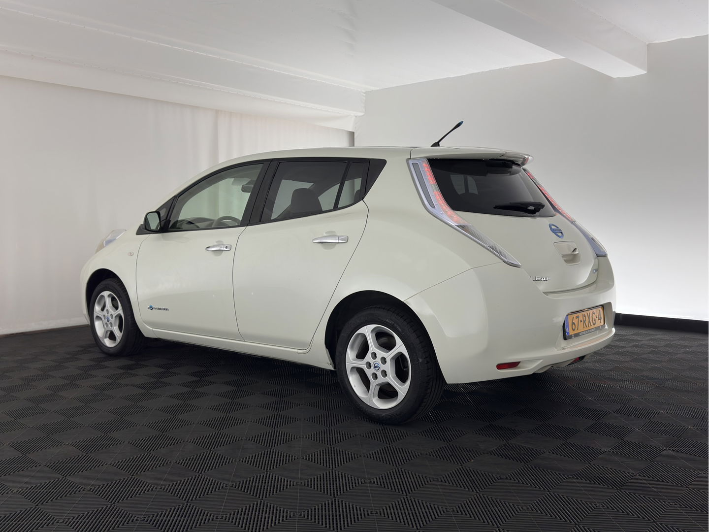 Nissan Leaf Base 24 kWh *FULL-LED | NAVI-FULLMAP | CAMERA | COMFORT-SEATS | ECC | CRUISE | 16''ALU**