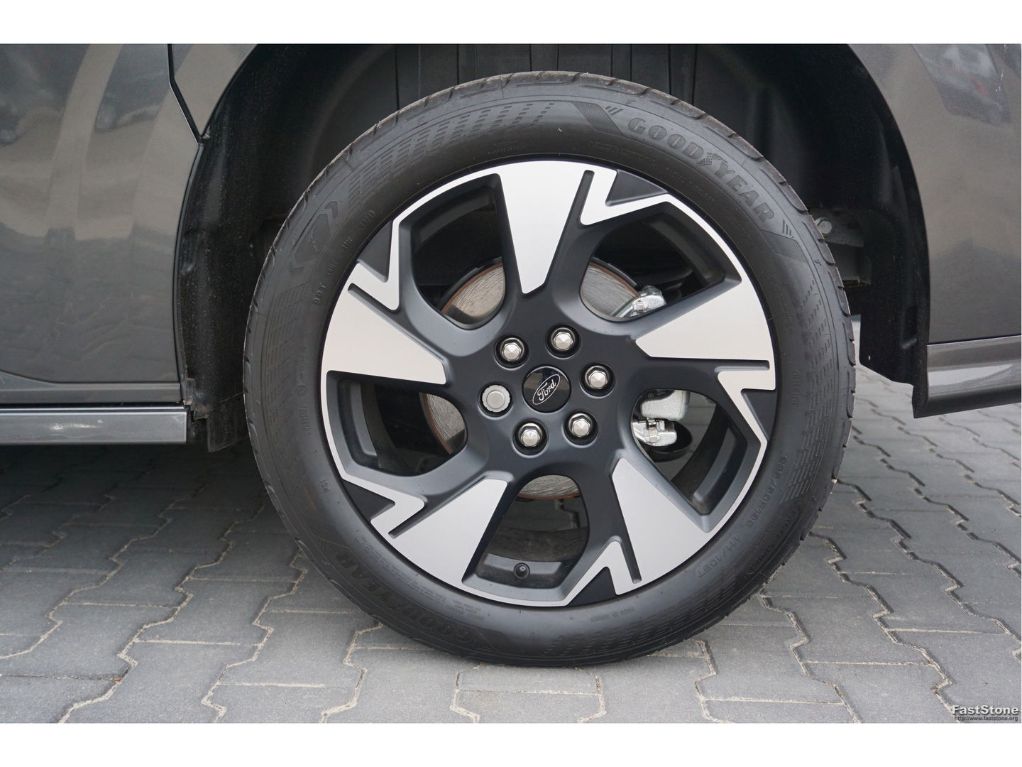 Ford Transit Custom 320S 170PK DC Sport AUT BPM VRIJ!! Navi, ACC, Trekhaak, 360° Cam, 17" LM, 2x Schuifdeur!! NR. A268