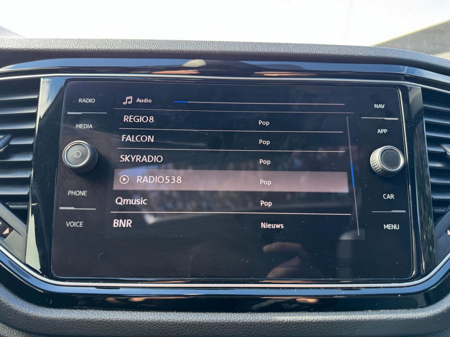 Volkswagen T-Roc 2.0 TSI 4Motion R 300 PK AKRAPOVIC Panorama Camera