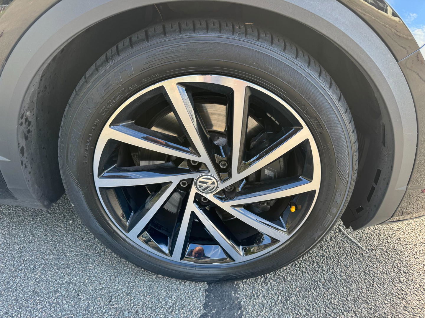 Volkswagen T-Roc 2.0 TSI 4Motion R 300 PK AKRAPOVIC Panorama Camera