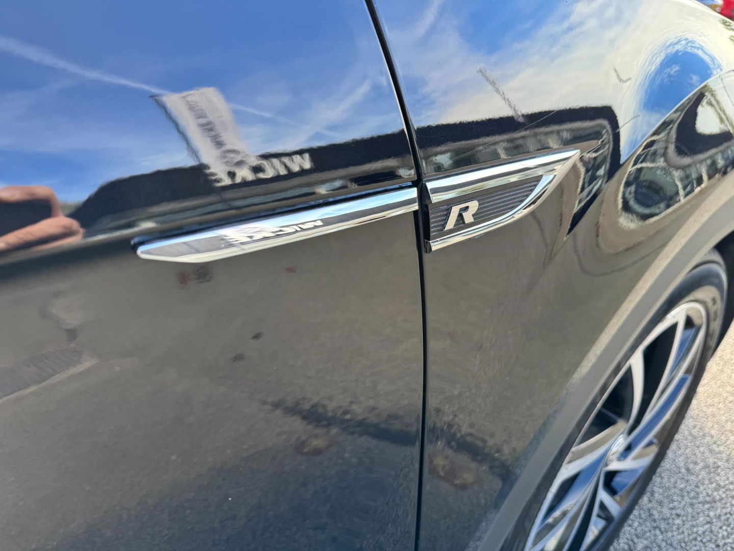 Volkswagen T-Roc 2.0 TSI 4Motion R 300 PK AKRAPOVIC Panorama Camera