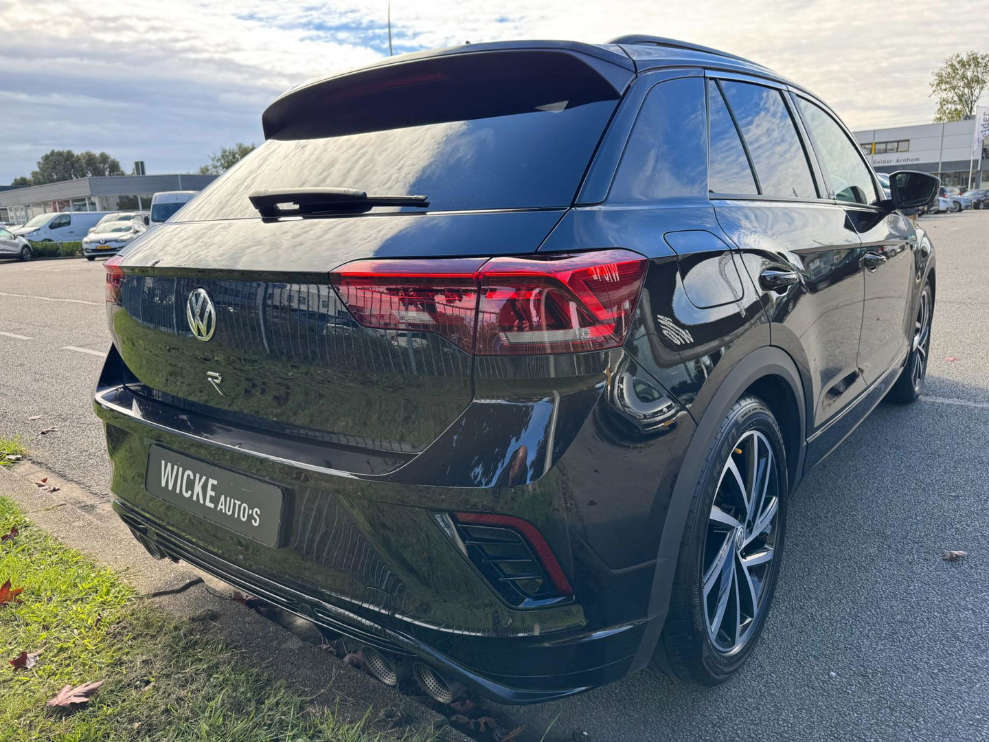 Volkswagen T-Roc 2.0 TSI 4Motion R 300 PK AKRAPOVIC Panorama Camera