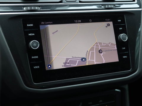 Volkswagen Tiguan 1.4 eHybrid R-Line 245PK | 20 inch | 30.000km!