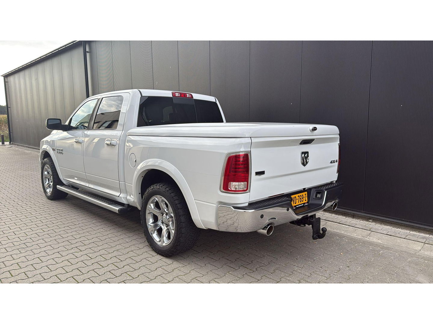 Dodge Ram 1500 5.7 V8 4x4 Crew Cab Laramie 4WD LPG Catalogusprijs  € 25977