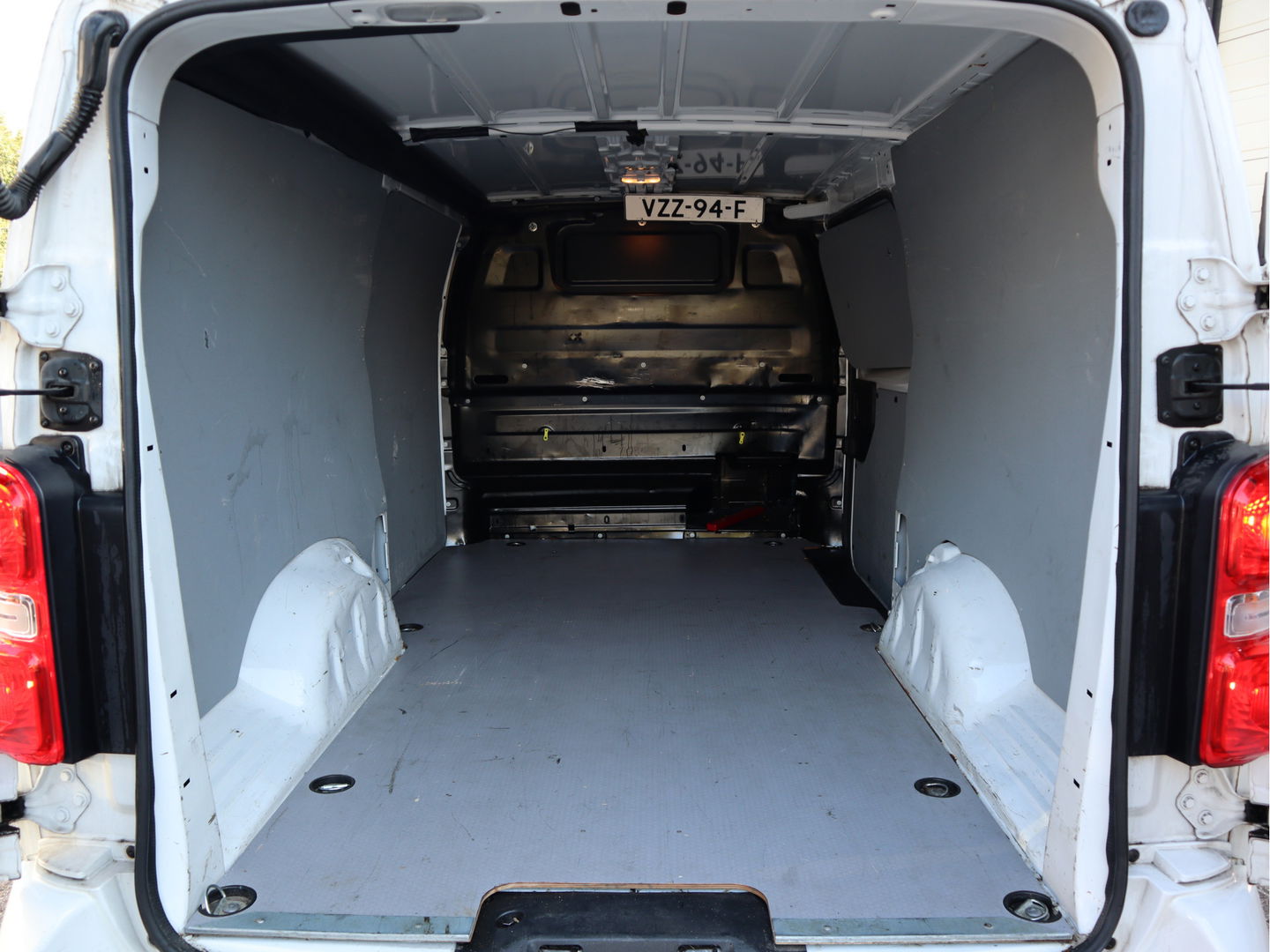Peugeot Expert 2.0 BlueHDI 120pk Euro 6 Automaat L3 - Trekhaak - Cruise
