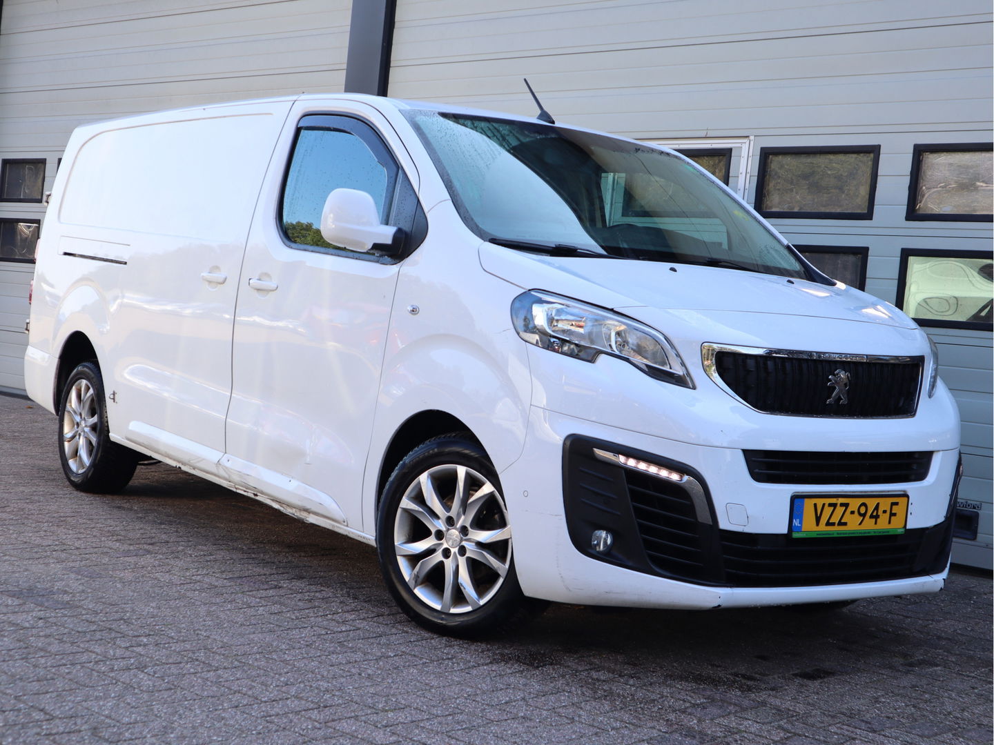 Peugeot Expert 2.0 BlueHDI 120pk Euro 6 Automaat L3 - Trekhaak - Cruise