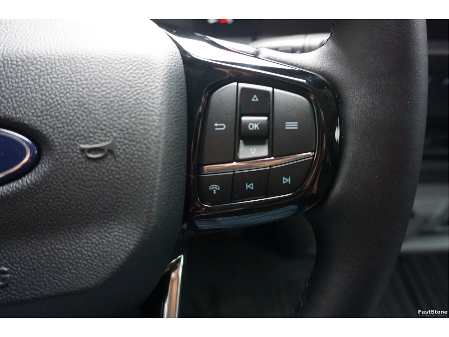 Ford Transit Custom 320L 136PK Trend DC AUT BPM VRIJ!! 13" Sync4 Navi, ACC, Camera!! NR. A299