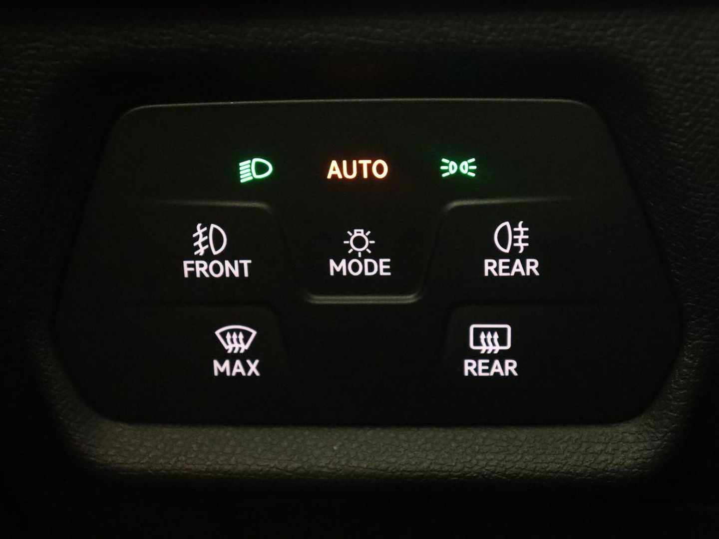 CUPRA Leon 1.5 TSI e-Hybrid | Stoel & stuurverwarming | Camera | Adaptive cruise | Carplay | Navigatie | Matrix LED | Sfeerverlichting | PHEV | Plug In