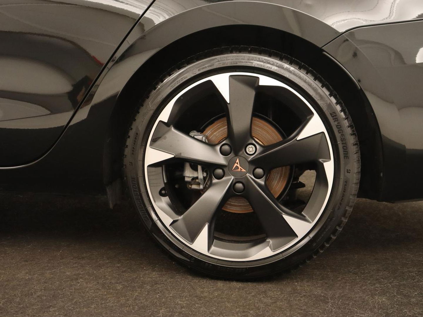 CUPRA Leon 1.5 TSI e-Hybrid | Stoel & stuurverwarming | Camera | Adaptive cruise | Carplay | Navigatie | Matrix LED | Sfeerverlichting | PHEV | Plug In