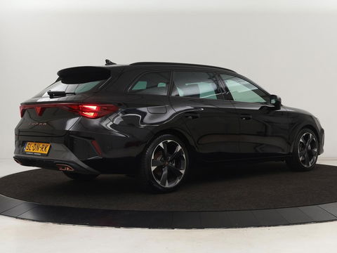 CUPRA Leon 1.5 TSI e-Hybrid | Stoel & stuurverwarming | Camera | Adaptive cruise | Carplay | Navigatie | Matrix LED | Sfeerverlichting | PHEV | Plug In
