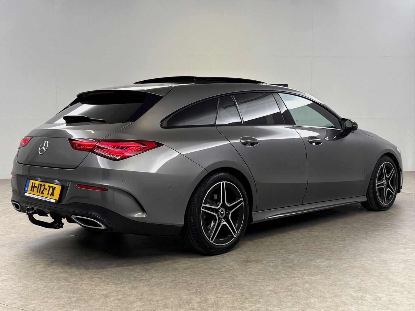 Mercedes-Benz CLA-Klasse 180 AMG | Pano | LED | Trekhaak | Virtual | Camera | Carplay | Cruise