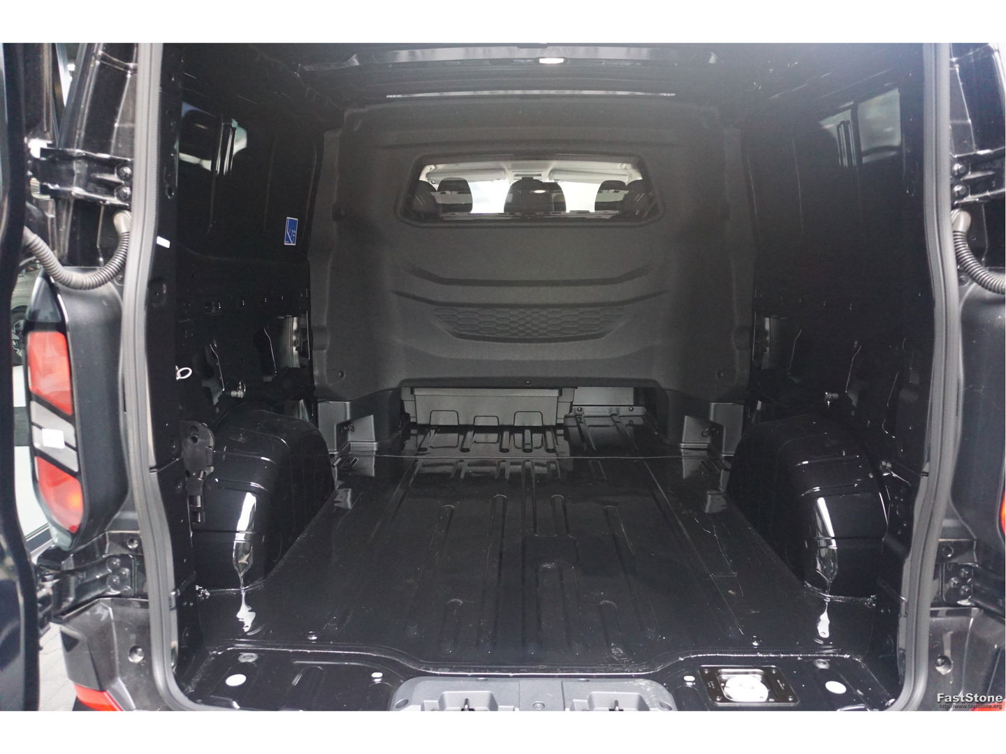 Ford Transit Custom 320L 136PK Trend DC AUT BPM VRIJ!! 13" Sync4 Navi, ACC, Camera, 2x Schuifdeur!! NR. A73