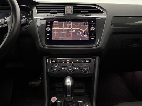 Volkswagen Tiguan 1.5 TSI ACT R-line 150PK | Pano | Virtual | Carplay | Trekh. | Keyless | Adaptive Cruise | Stoelverw.