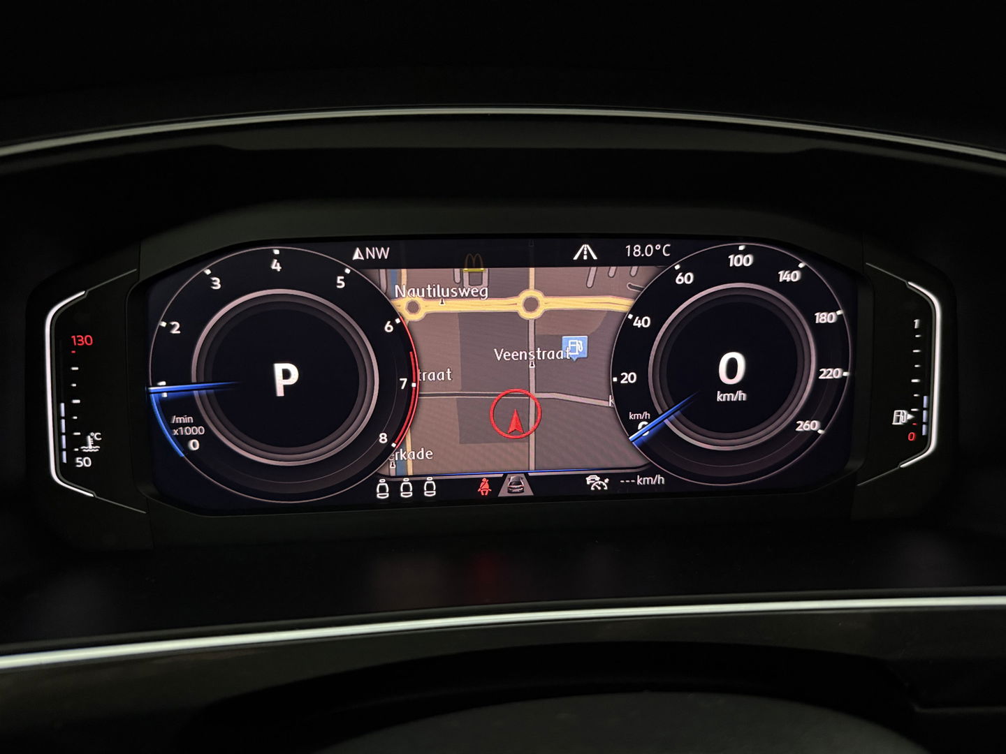 Volkswagen Tiguan 1.5 TSI ACT R-line 150PK | Pano | Virtual | Carplay | Trekh. | Keyless | Adaptive Cruise | Stoelverw.