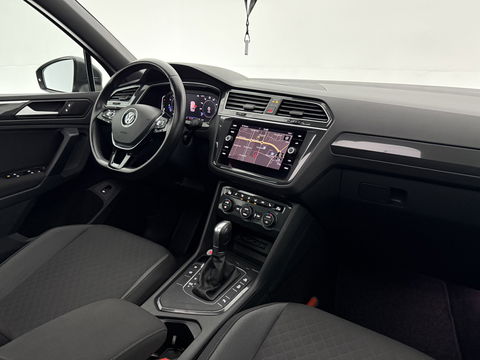 Volkswagen Tiguan 1.5 TSI ACT R-line 150PK | Pano | Virtual | Carplay | Trekh. | Keyless | Adaptive Cruise | Stoelverw.