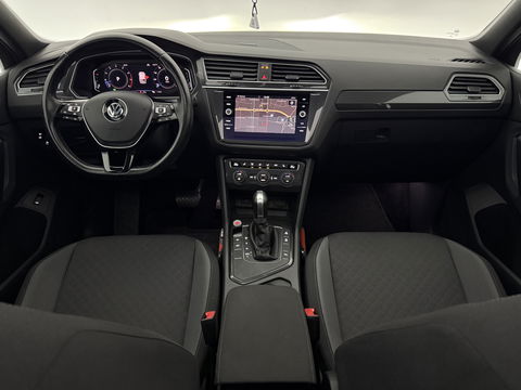 Volkswagen Tiguan 1.5 TSI ACT R-line 150PK | Pano | Virtual | Carplay | Trekh. | Keyless | Adaptive Cruise | Stoelverw.