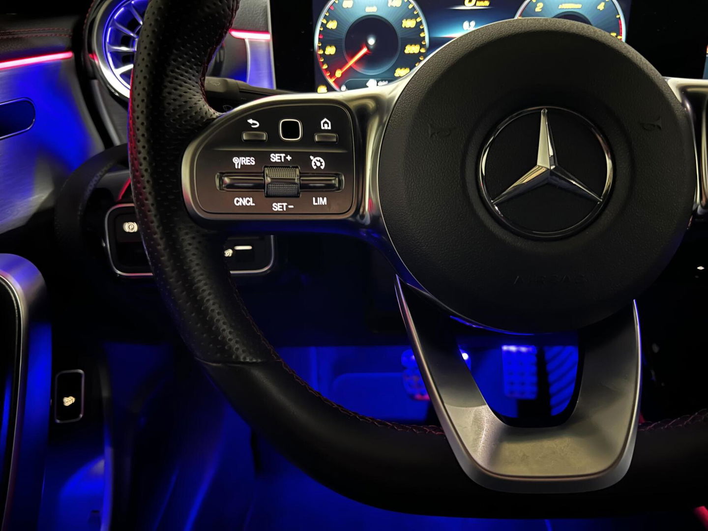 Mercedes-Benz CLA Shooting Brake 200 AMG Designo Matt Sfeer