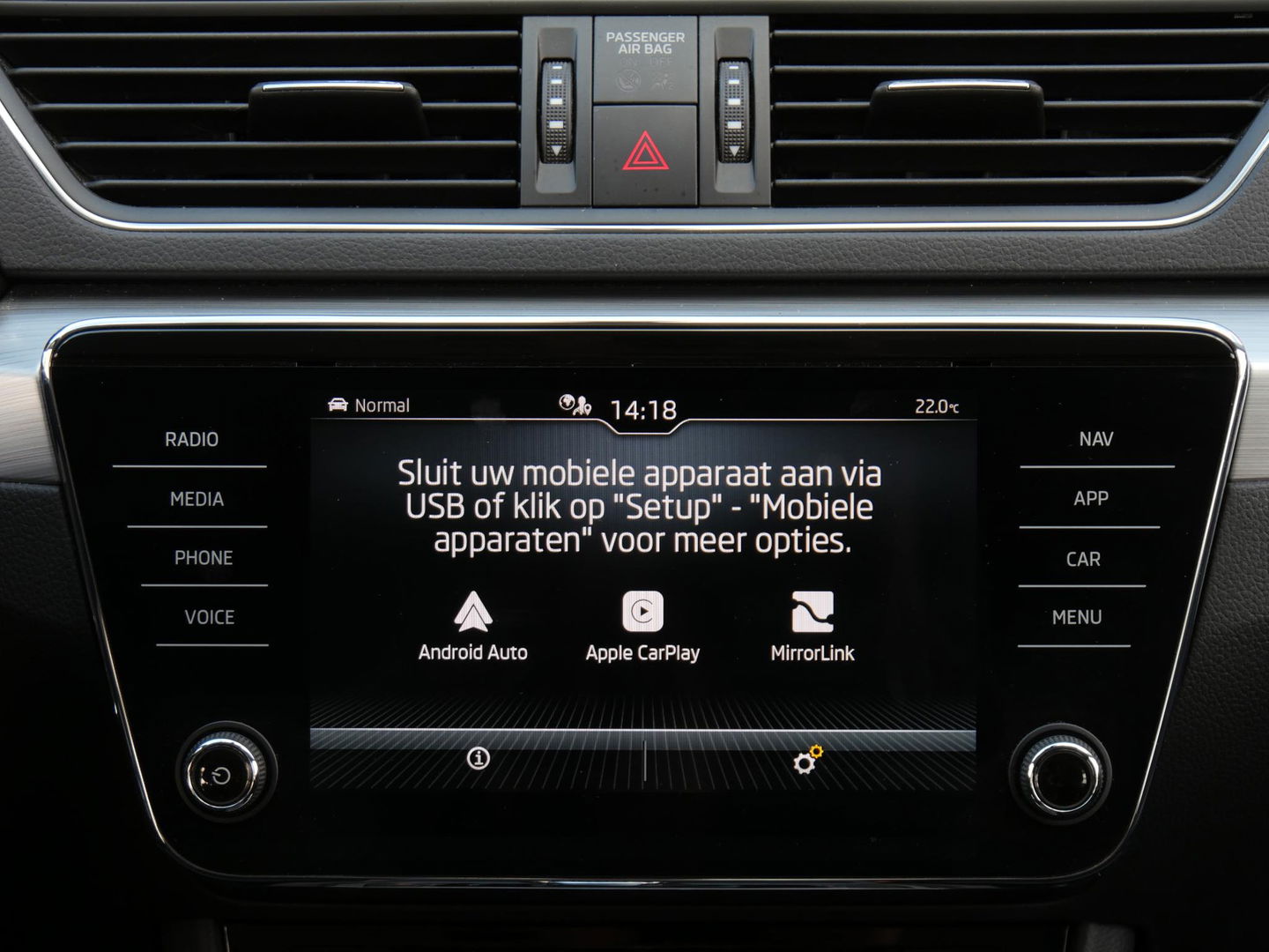 Škoda Superb Combi 1.4TSI iV BUSINESS EDITION PLUS/ CAMERA/ PDC V+A
