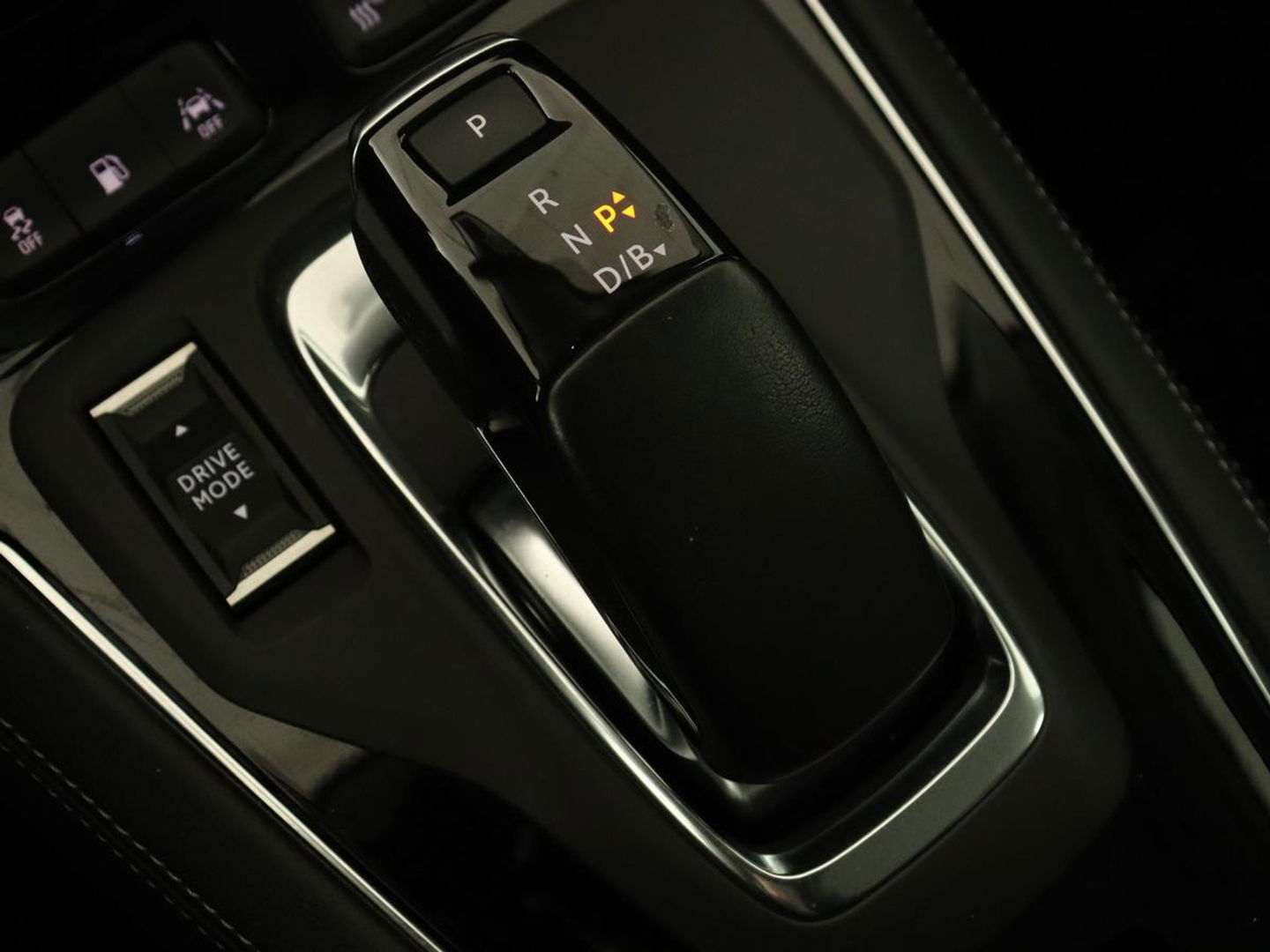 Opel Grandland X 1.6 Turbo Hybrid Business Edition | Carplay | Navigatie | Full LED | Parkeerhulp | Cruise control | Climate control | PHEV | Plug In