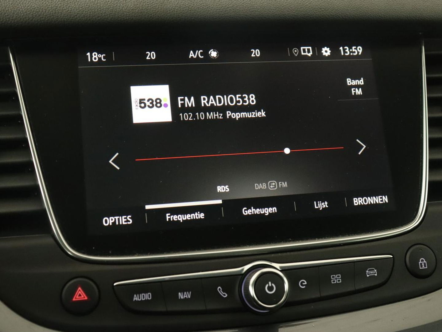 Opel Grandland X 1.6 Turbo Hybrid Business Edition | Carplay | Navigatie | Full LED | Parkeerhulp | Cruise control | Climate control | PHEV | Plug In