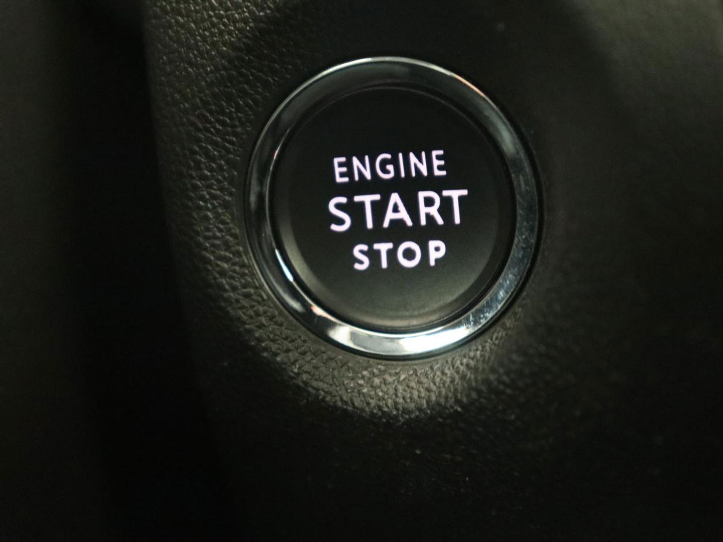 Opel Grandland X 1.6 Turbo Hybrid Business Edition | Carplay | Navigatie | Full LED | Parkeerhulp | Cruise control | Climate control | PHEV | Plug In