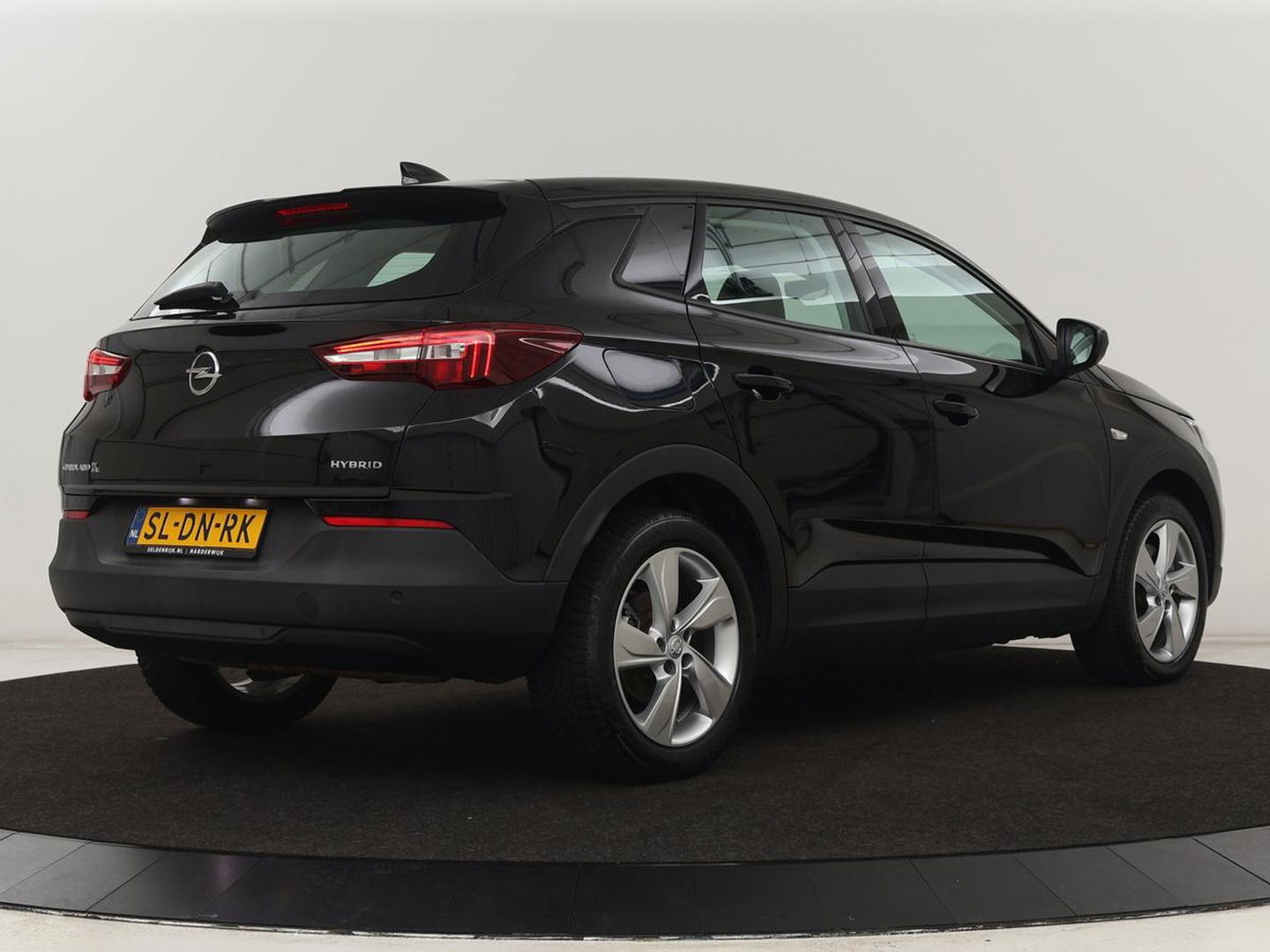Opel Grandland X 1.6 Turbo Hybrid Business Edition | Carplay | Navigatie | Full LED | Parkeerhulp | Cruise control | Climate control | PHEV | Plug In