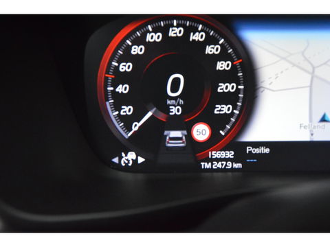 Volvo XC40 T4 Hybride R-Design | Panoramadak | Trekhaak 1.800 kg | Pilot-Assist | Harman Kardon | 360º Camera | BLIS |