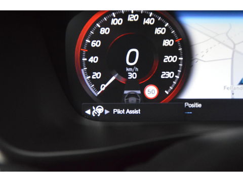 Volvo XC40 T4 Hybride R-Design | Panoramadak | Trekhaak 1.800 kg | Pilot-Assist | Harman Kardon | 360º Camera | BLIS |