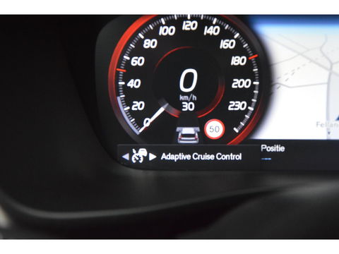 Volvo XC40 T4 Hybride R-Design | Panoramadak | Trekhaak 1.800 kg | Pilot-Assist | Harman Kardon | 360º Camera | BLIS |