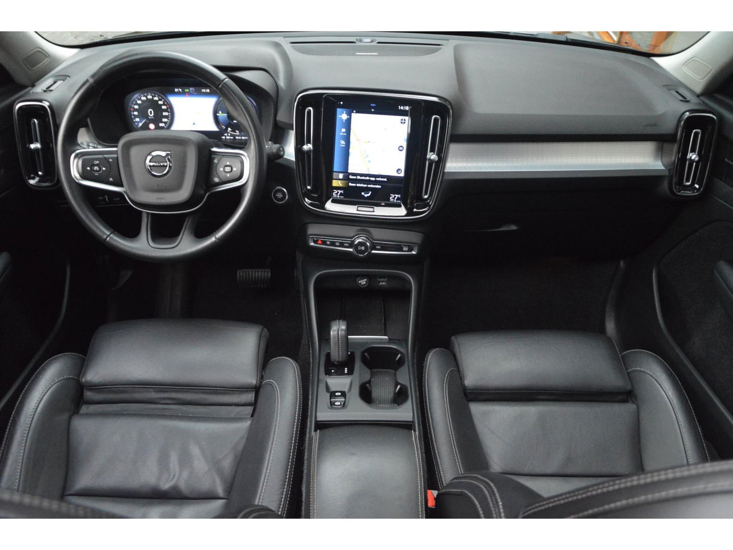 Volvo XC40 T4 Hybride R-Design | Panoramadak | Trekhaak 1.800 kg | Pilot-Assist | Harman Kardon | 360º Camera | BLIS |