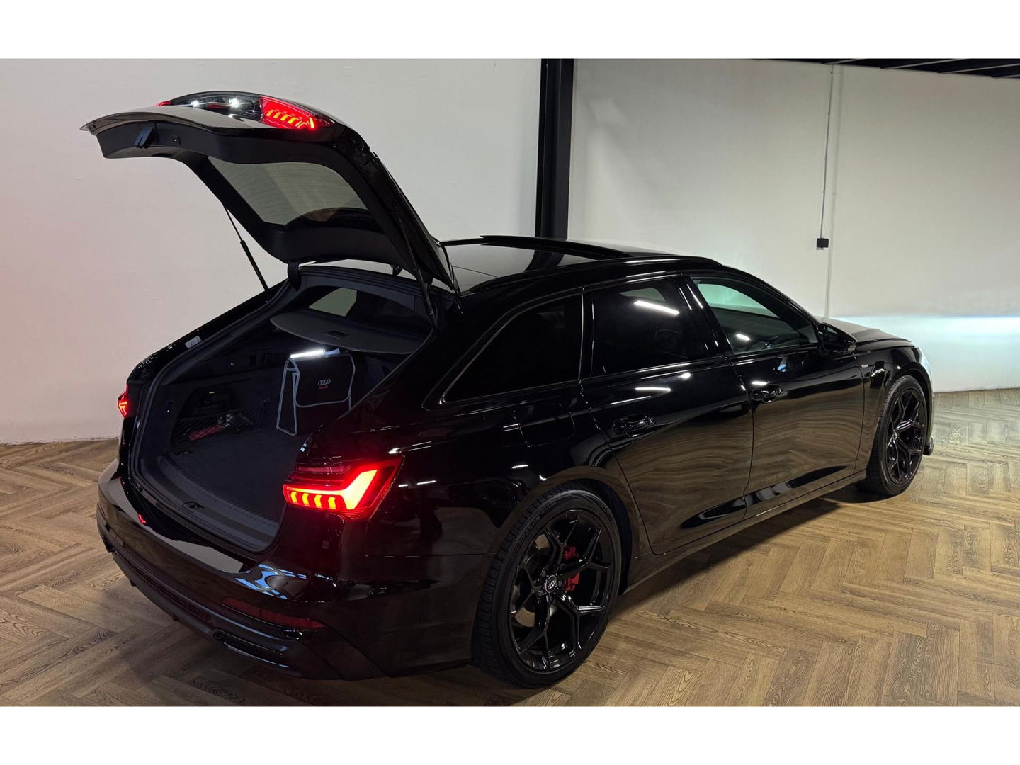 Audi A6 Avant 50 TFSI e quattro S edition PANO'