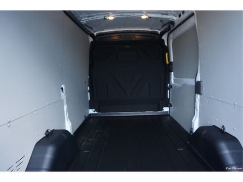 Ford Transit 350M 105PK L2H2 BPM VRIJ!! 12" Sync 4 Apple CP/Android A. Camera, Trekhaak!! NR. A20