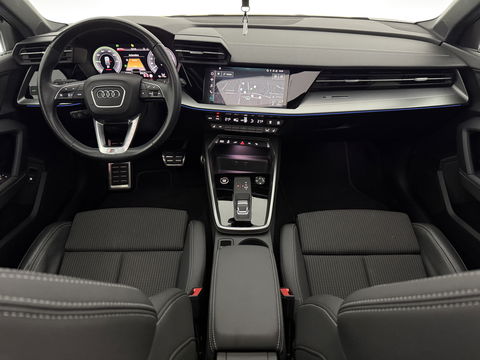 Audi A3 40 TFSI e 225PK S-Line | Pano | Sfeerverl. | Virtual | Adaptive Cruise | Carplay | Stoelverw.
